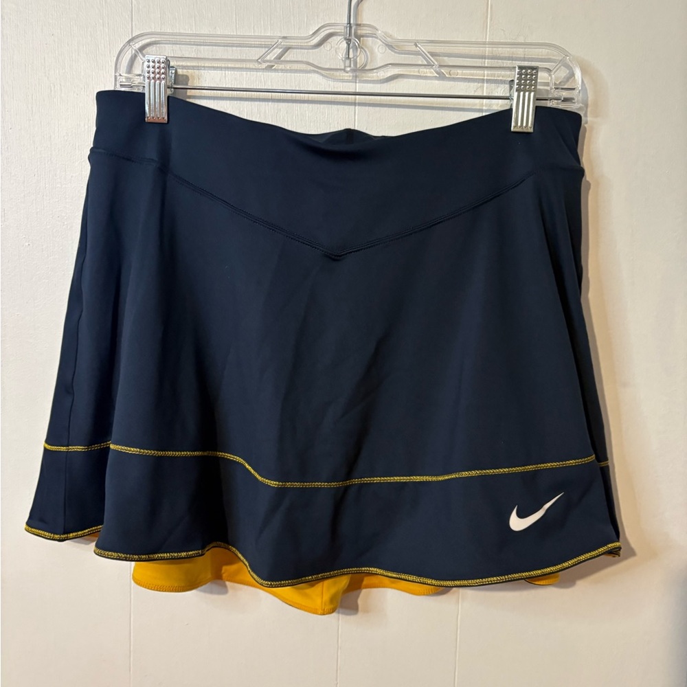 Nike Women's Tennis Skort in Navy and Yellow